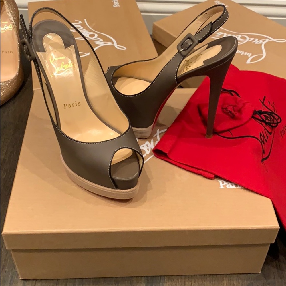 Christian Louboutin Palais sling